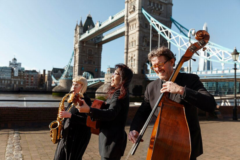 Tours de musique et de danse