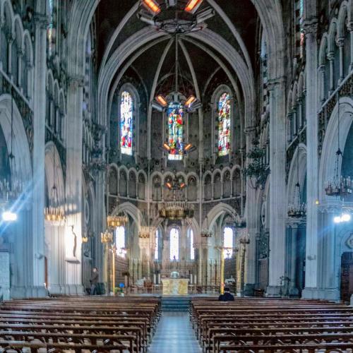 Lourdes: Entre Histoire et Religiosité